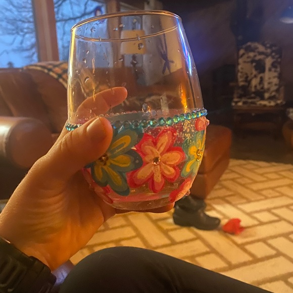 Meet your Posher, Christy - Picture 2 of 5